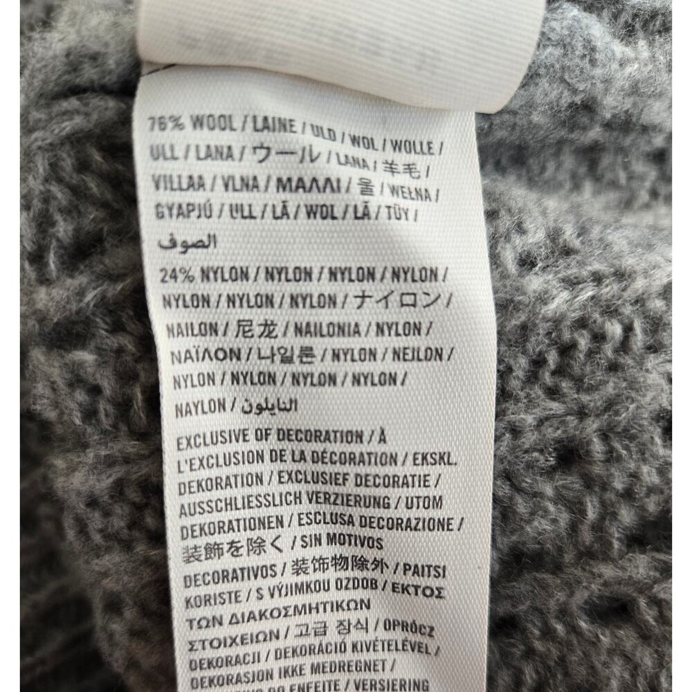 Abercrombie & Fitch Sweater - Picture 7 of 7